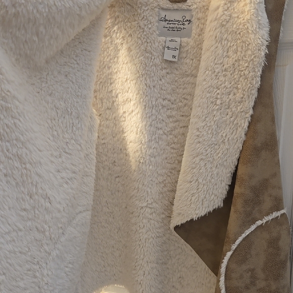 American Rag Cream Shearling Vest - Picture 5 of 6